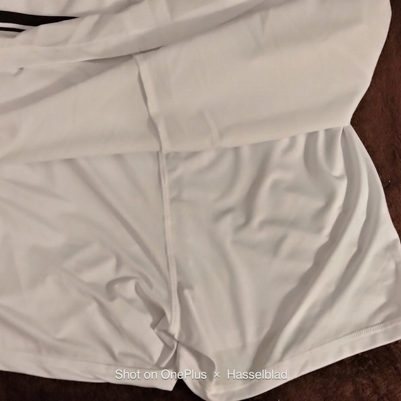 NWOT LADIES GOLF SKIRT WITH SHORTIE SPRING VACATION WEEKEND PREPPY CASUAL MEDIUM - Picture 4 of 6